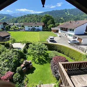 Apartment Schönes Dg Im Herzen Von, Garmisch-Partenkirchen